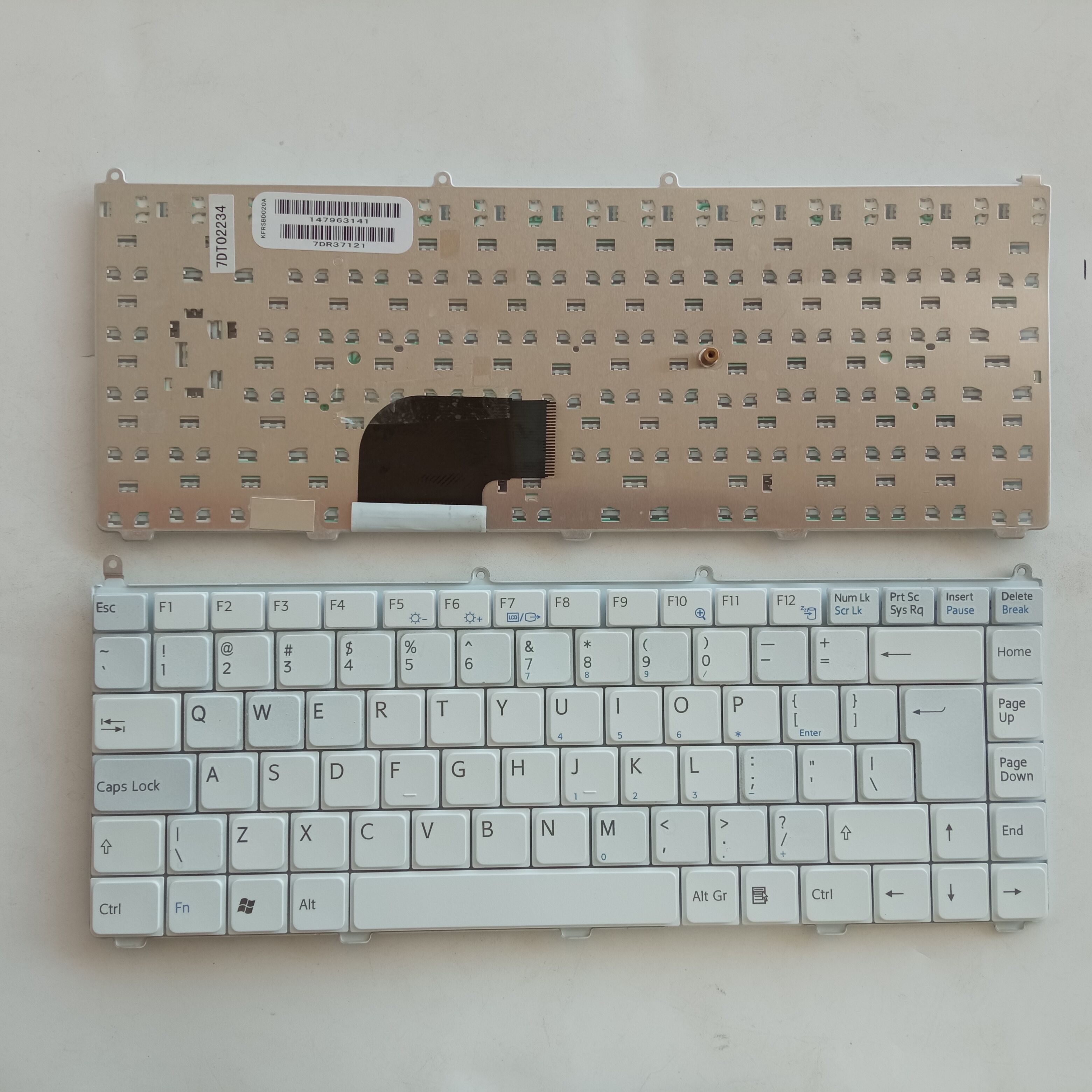 Picture of New Replacement Laptop Keyboard For SONY FE/VGN-FE/PCG-7R1L/VGN-AR WHITE UI Layout